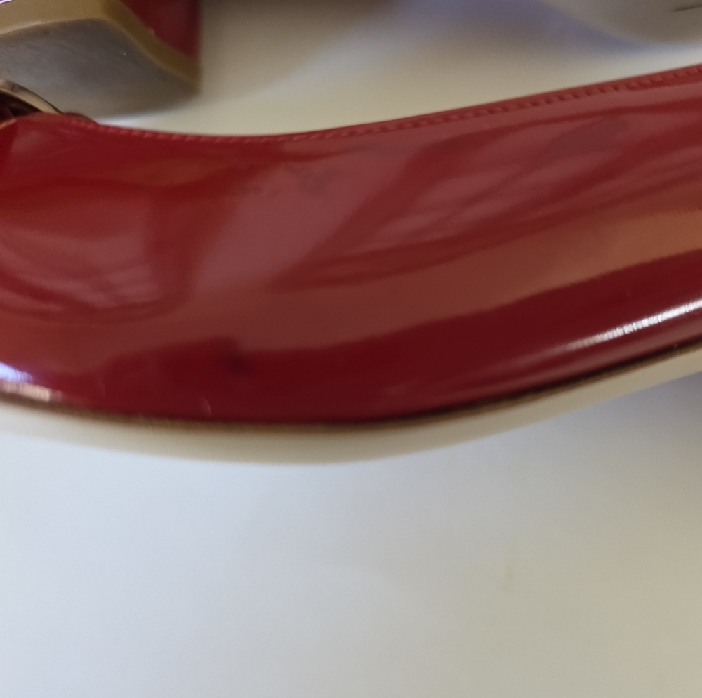 Salvatore Ferragamo Red Patent Vara Bow Ballet Flats Gold Logo Italy Size 5.5B - Picture 9 of 14